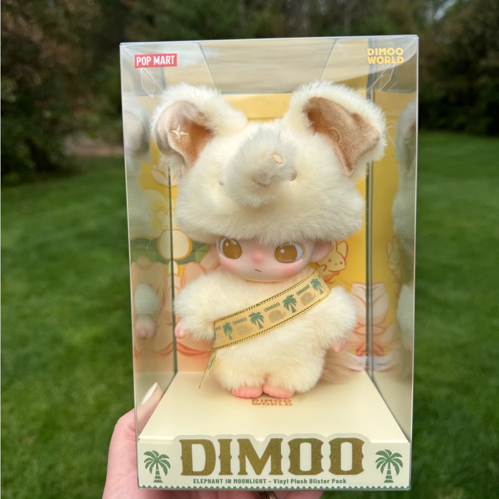 Dimoo Elephant in Moonlight Plush - Cream